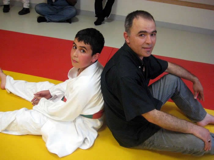 482971_382552545127398_1485918942_n