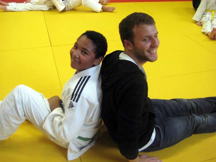 483236_382552515127401_1490768362_n