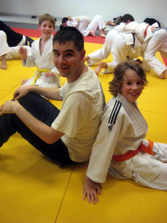 487944_382552675127385_1578144427_n