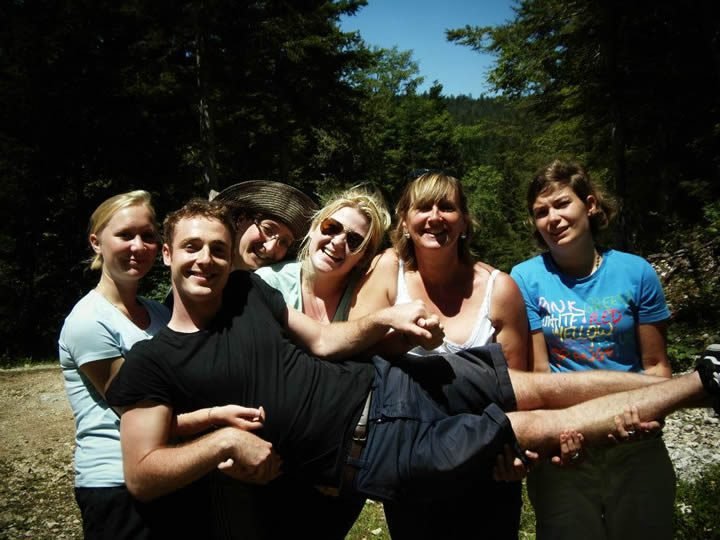 480770_390844304298222_2040151488_n