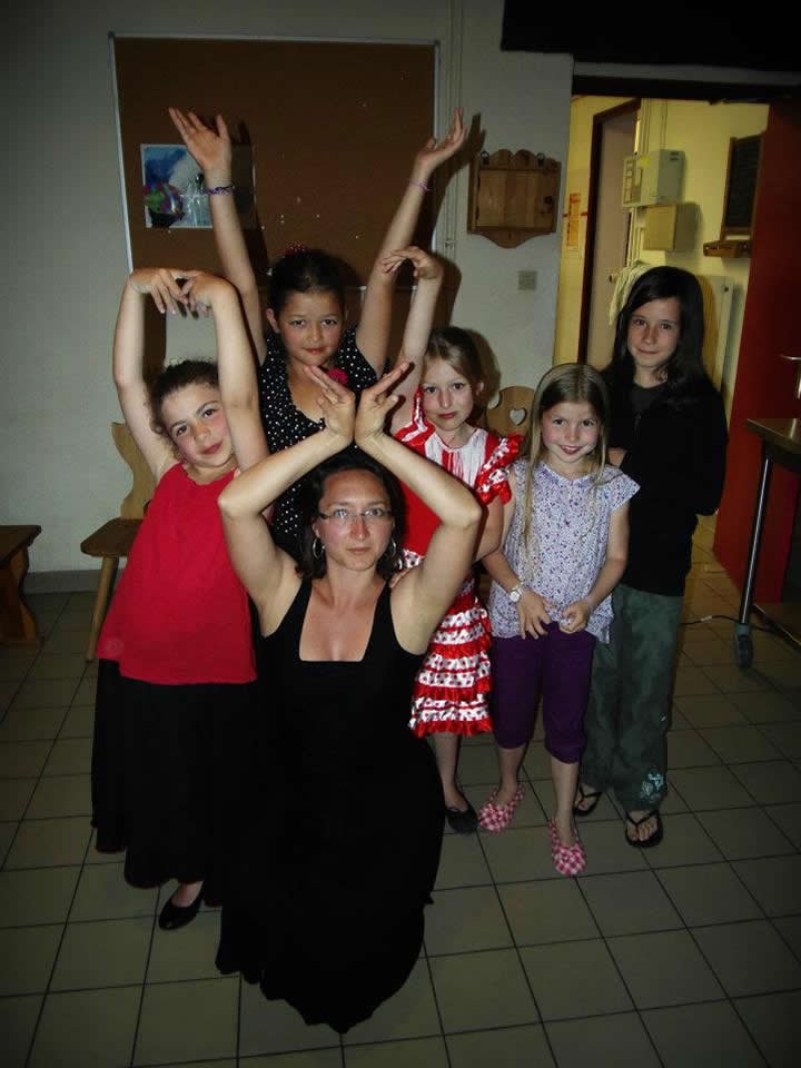 554977_392118784170774_1148223860_n