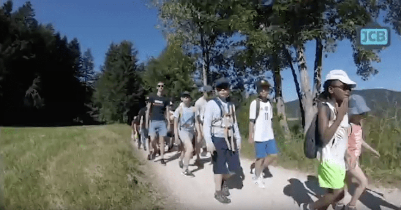 [ <i class='fa fa-video-camera'></i> Vidéo ] Séjour sportif : été 2018